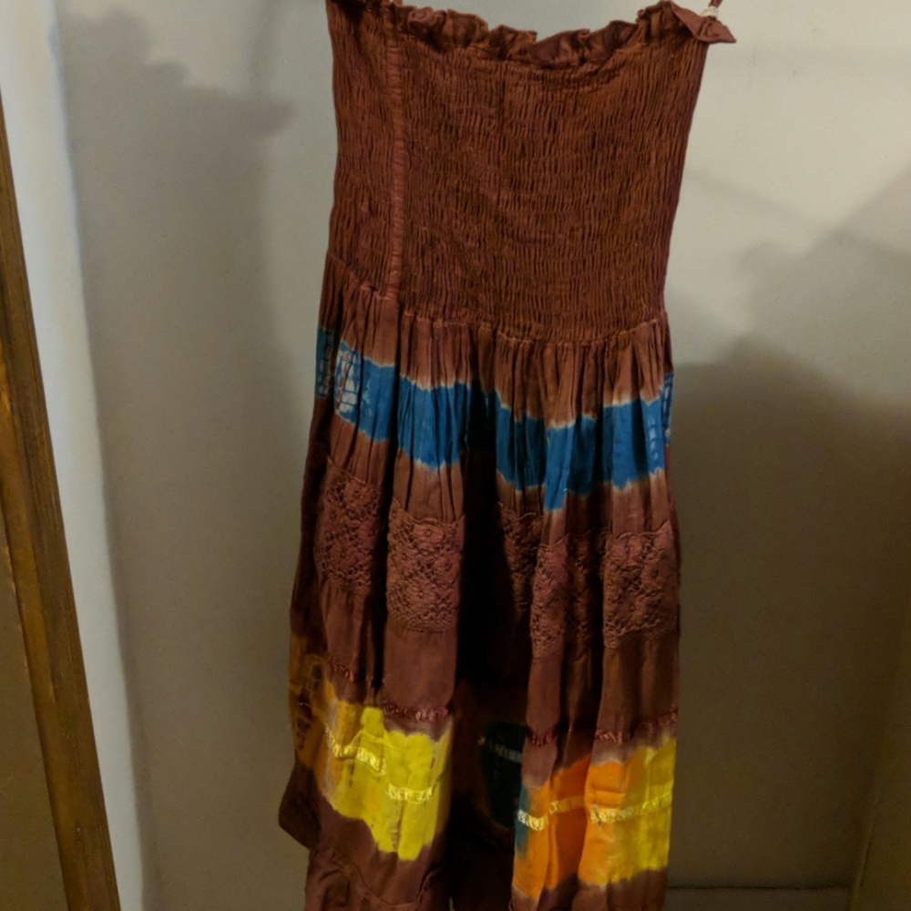 Strapless tie-dye dress